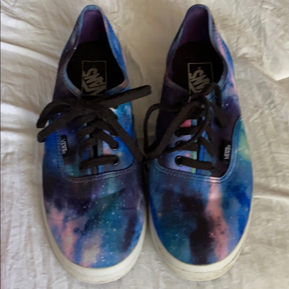 Vans galaxy tennis shoes men’s 7 women’s 8 1/2